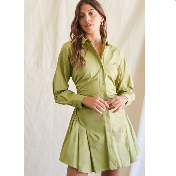 Dresses & Skirts - Green mini flounce Shirt dress New